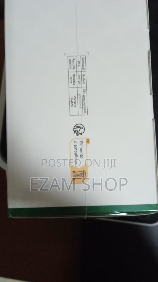 Ugreen Suction Cup Car Phone Mount - thumbnail 3