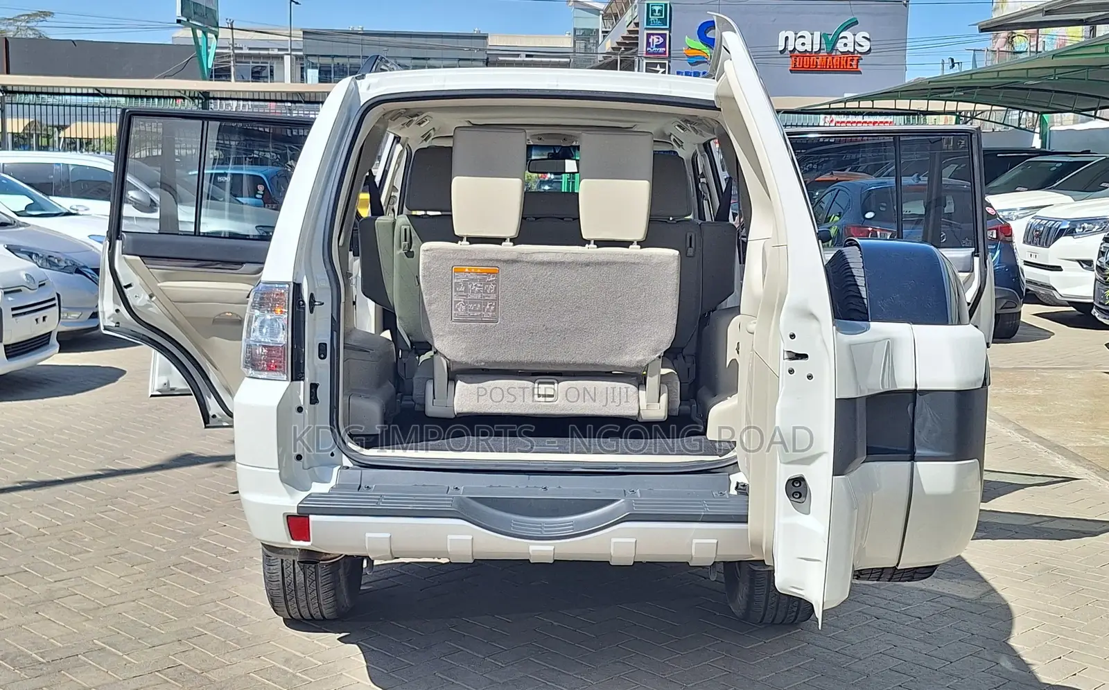 Mitsubishi Pajero 2019 White