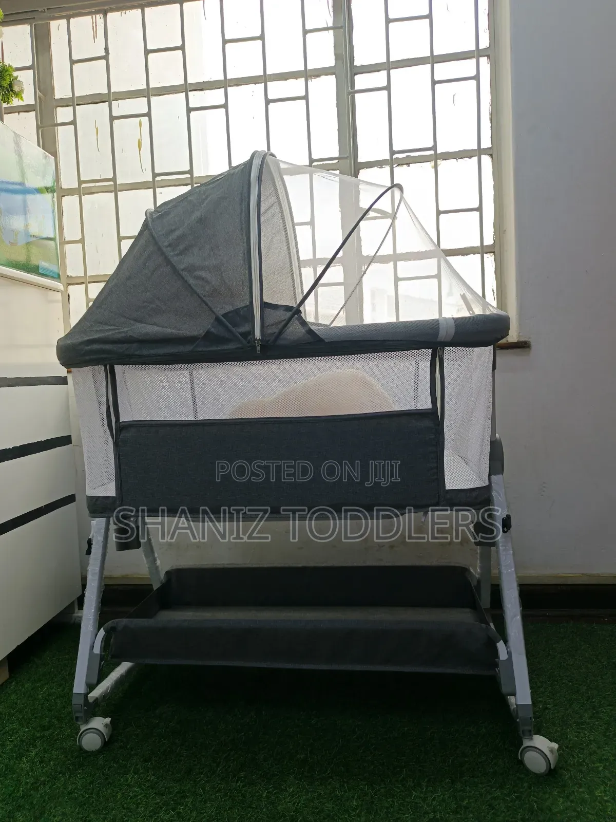 Newborn Bedside Crib
