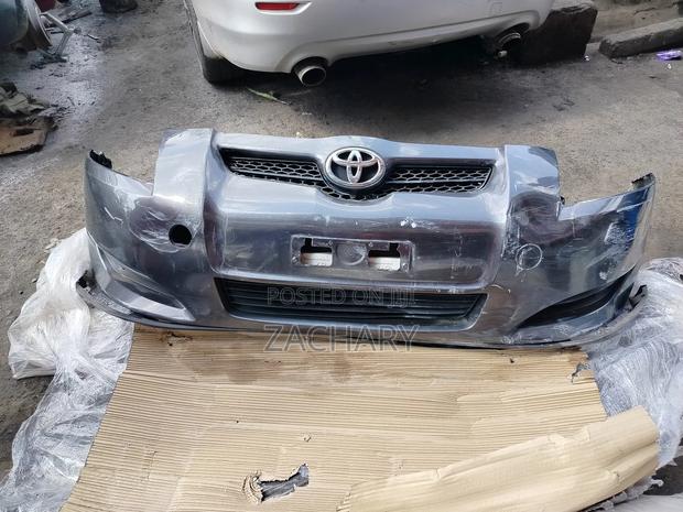 Auris 2008 Nosecut - main view