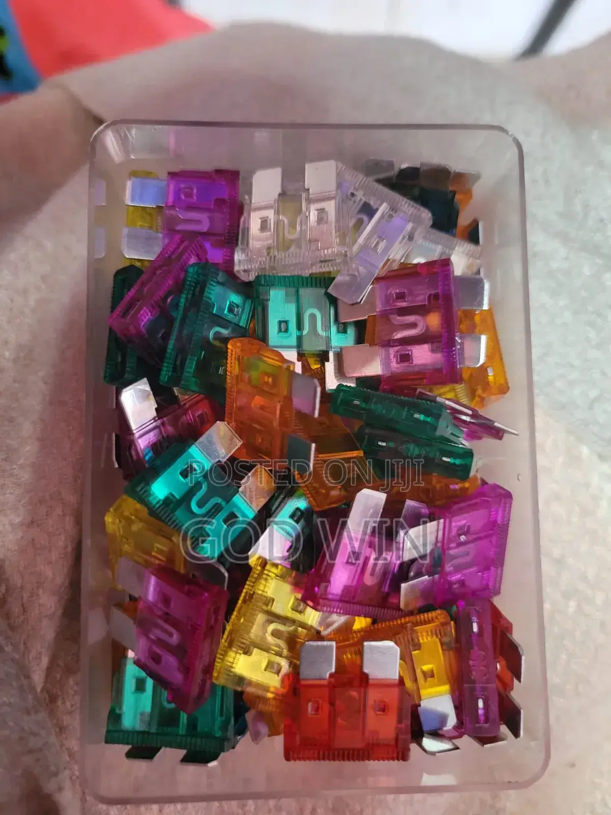 Fuses Universal