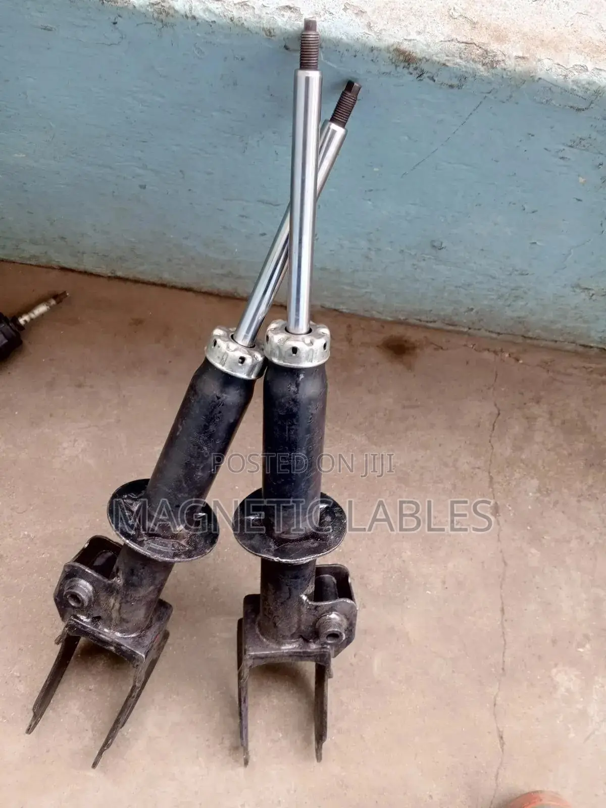 Audi Q7 Front Shock Absorbers