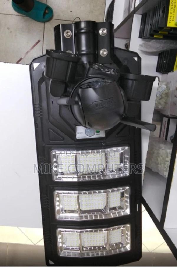 Outdoor Cctv Camera 4g Solar Street Light