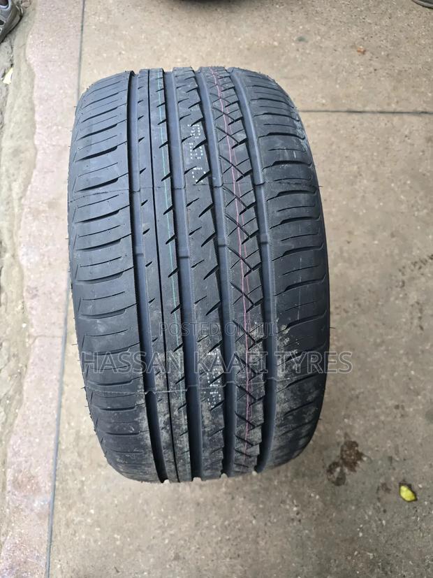 275/30r20 Greenland Tyre - thumbnail 2