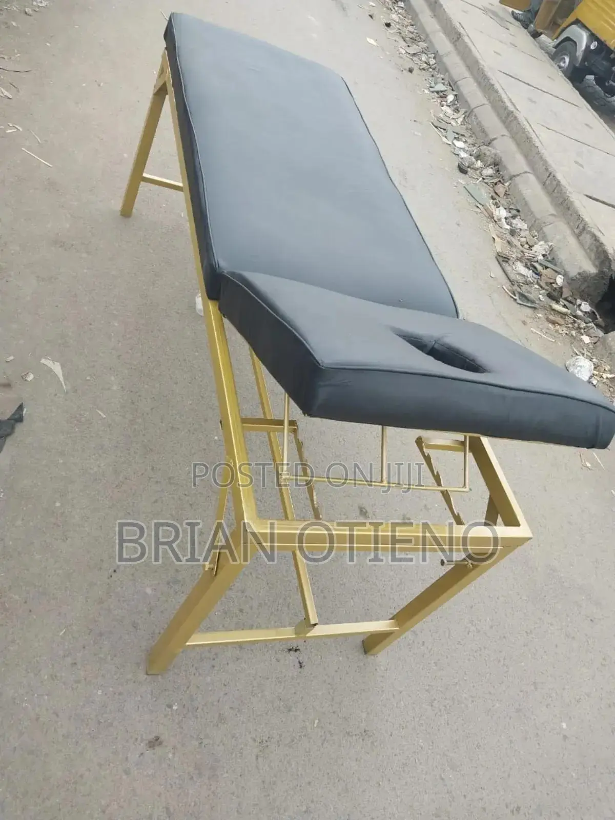 Massage Beds With a Frame Gold