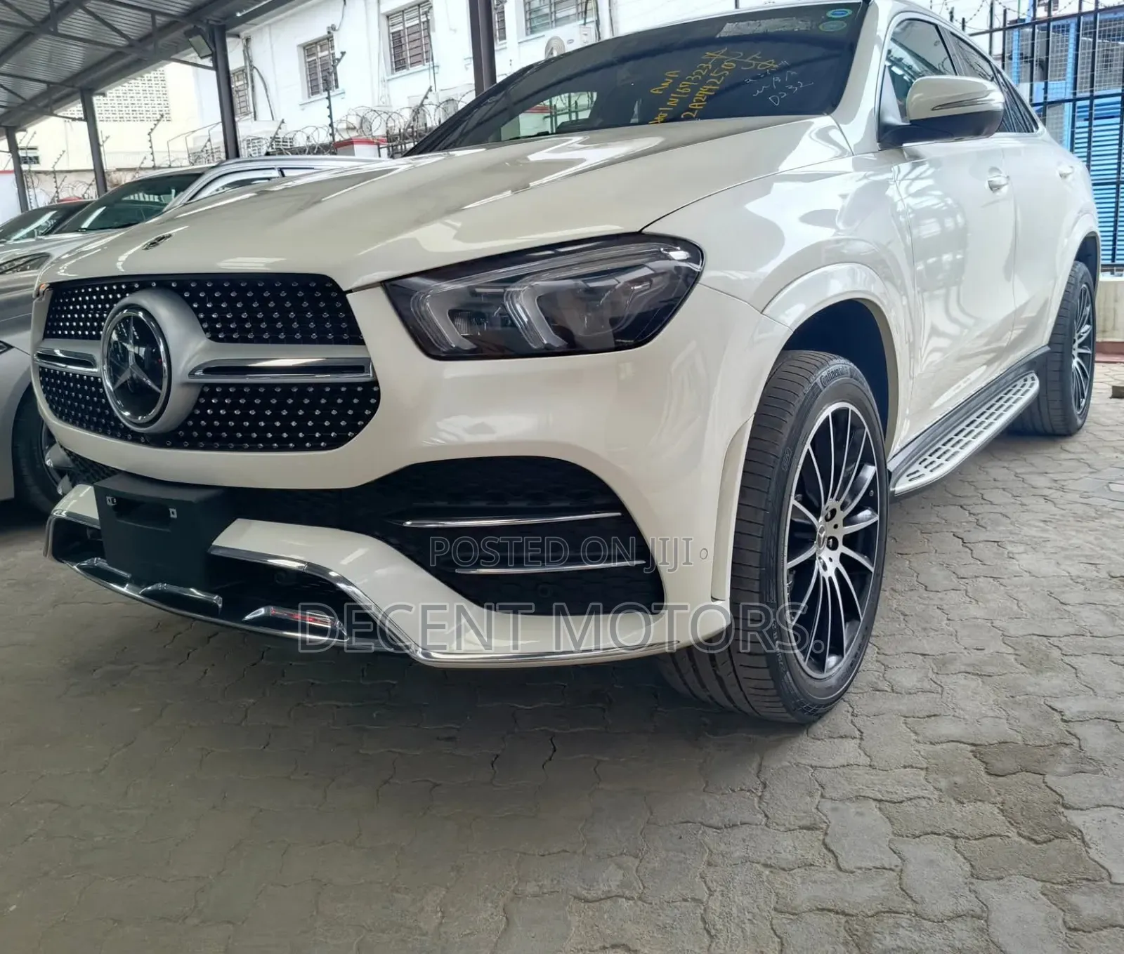 Mercedes-Benz GLE-Class GLE 400d 4MATIC 2020 White