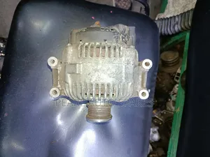 Alternator Mercedes W221