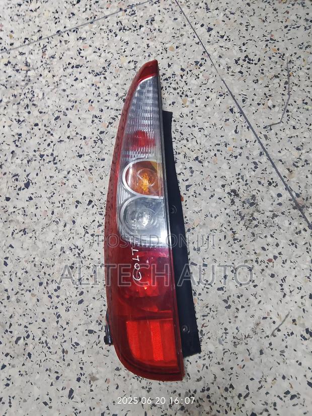 Mitsubishi Colt Plus Back Light 2006
