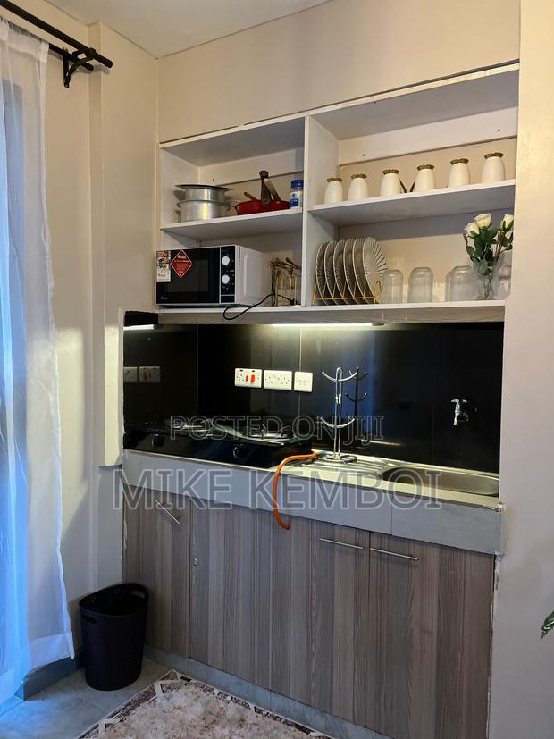 Air BNBS - Studios, 1,2,3 Beds - thumbnail 3