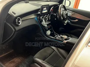 Mercedes-Benz GLC-Class 2019 White