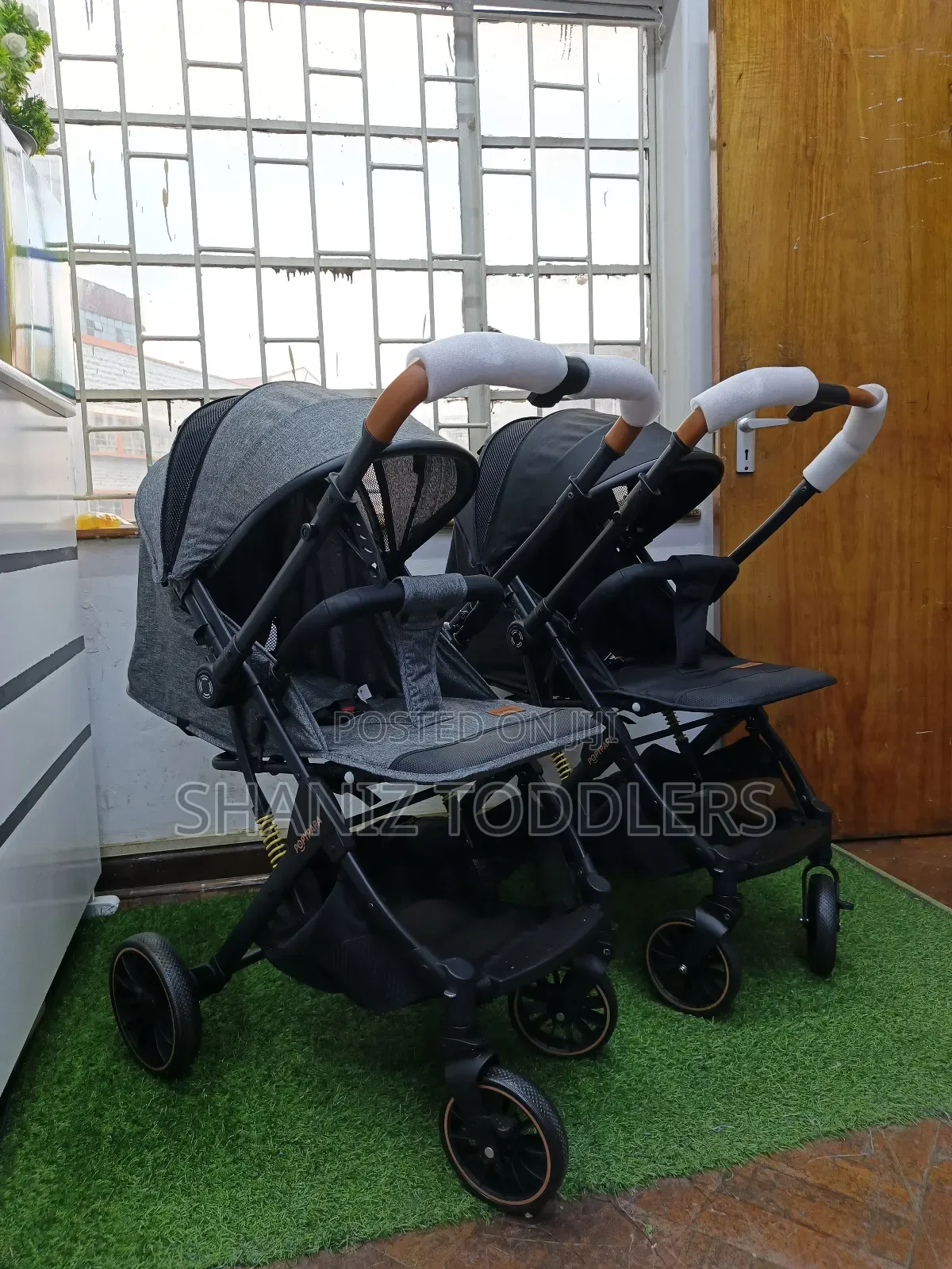 Front / Parent Facing Baby Stroller