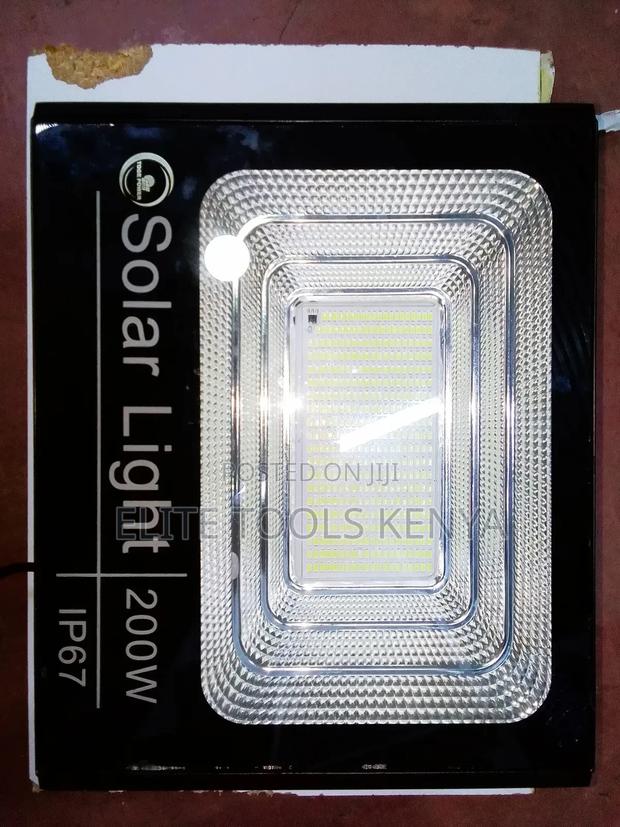 200w Floodlight - thumbnail 2