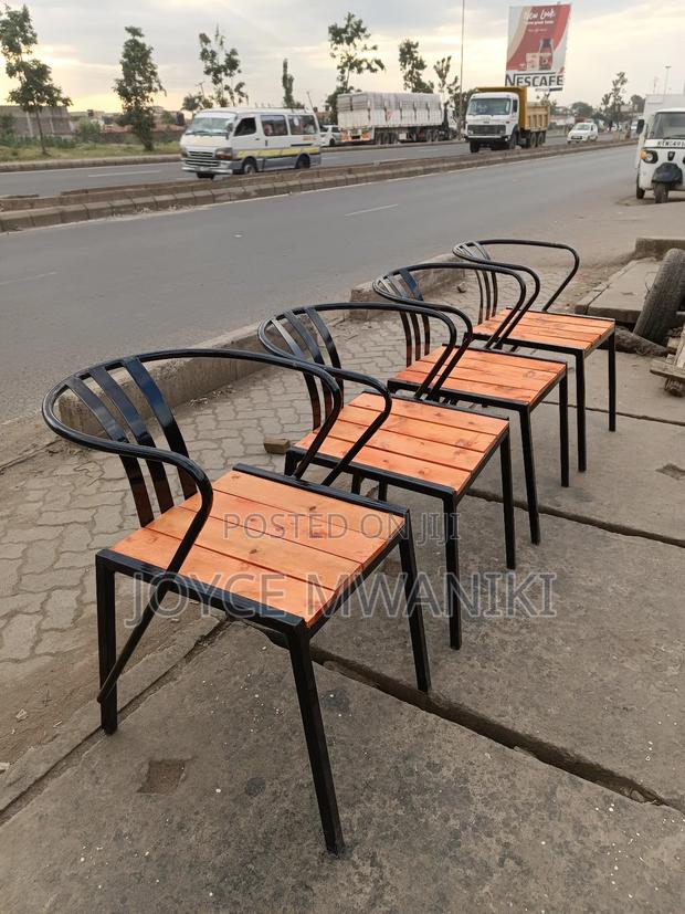 Wooden Metallic Restaurant Seats 