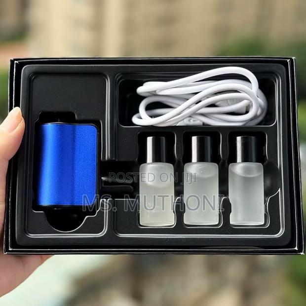 Intelligent Car Aroma Diffuser With Aroma 3bottles* - thumbnail 4