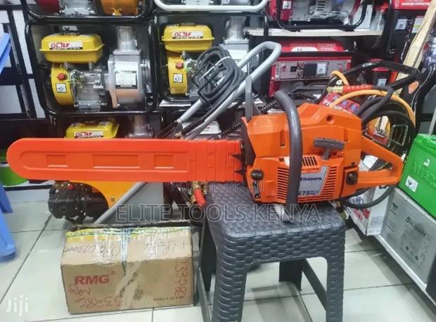 Brand New Husqvarna Chainsaw 272 - main view