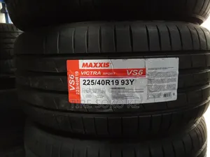 225/40r19 Maxxis Vs5/ Vs6