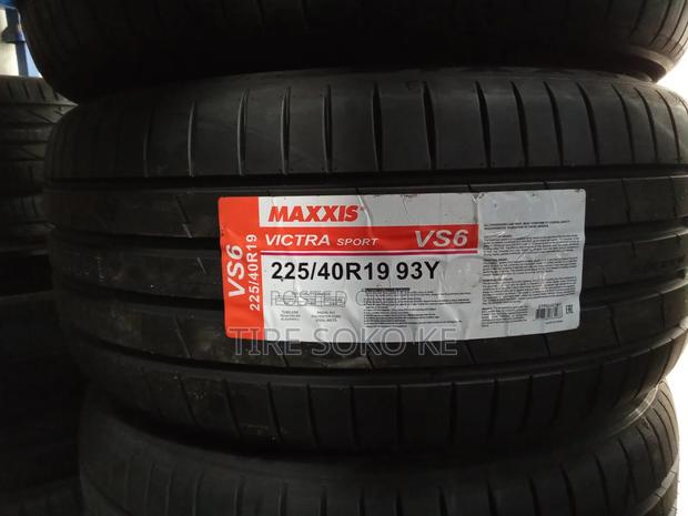 225/40r19 Maxxis Vs5/ Vs6