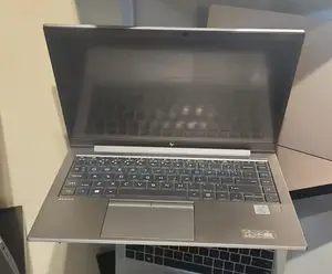 Laptop HP ZBook Firefly 14 G7 16GB Intel Core I3 SSD 512GB