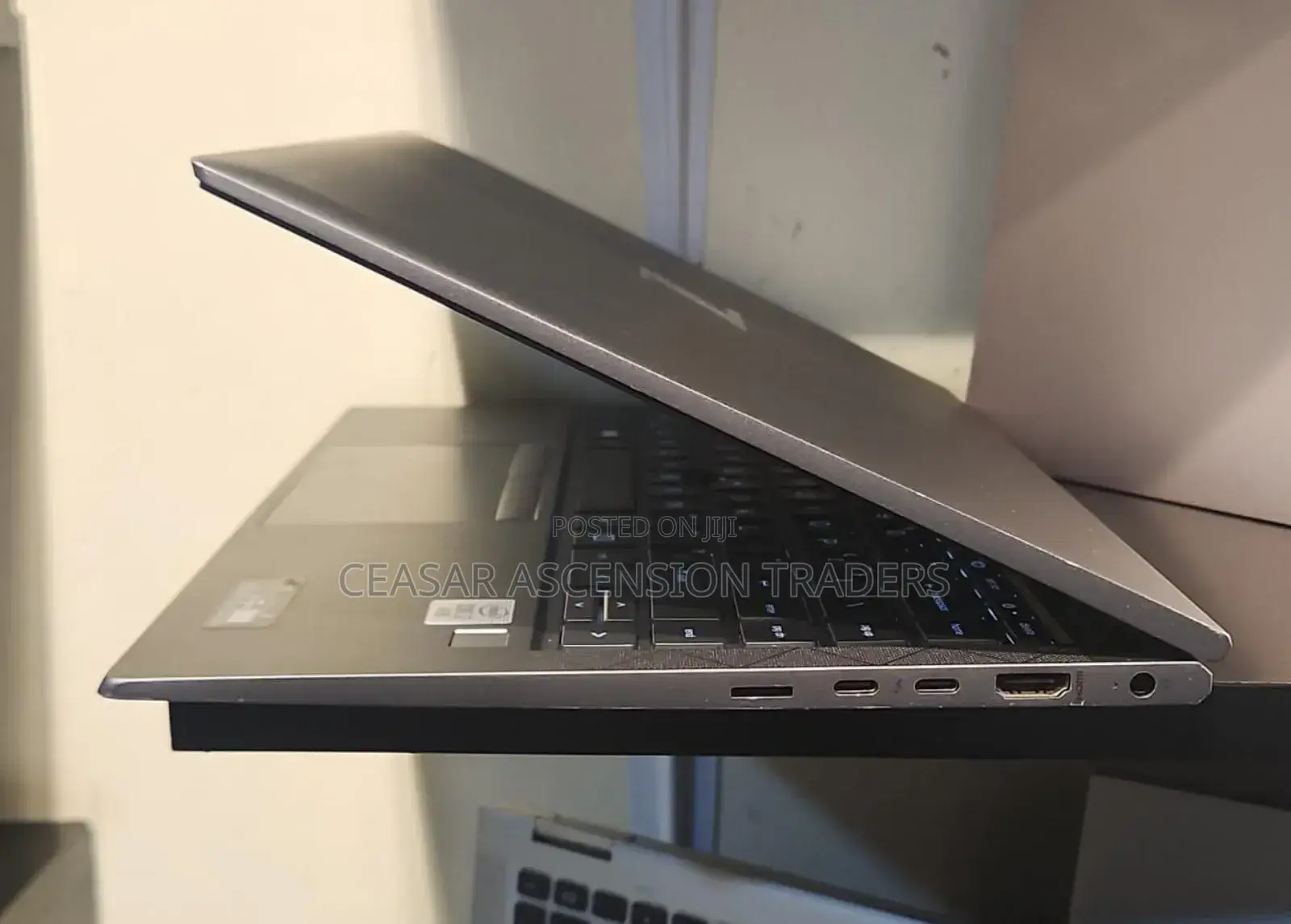 Laptop HP ZBook Firefly 14 G7 16GB Intel Core I3 SSD 512GB