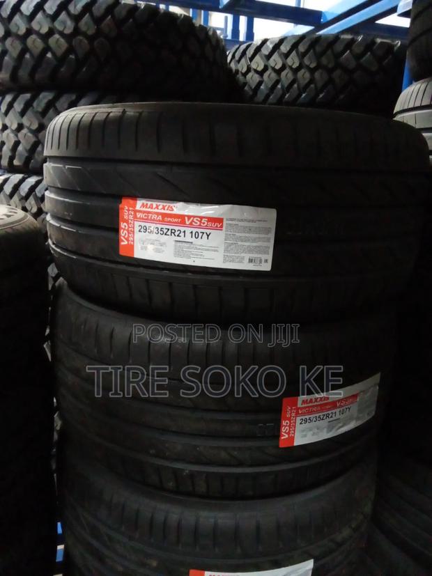 295/35r21 Maxxis Victra Vs6