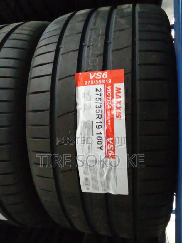 275/35 R19 Maxxis Victra Vs6