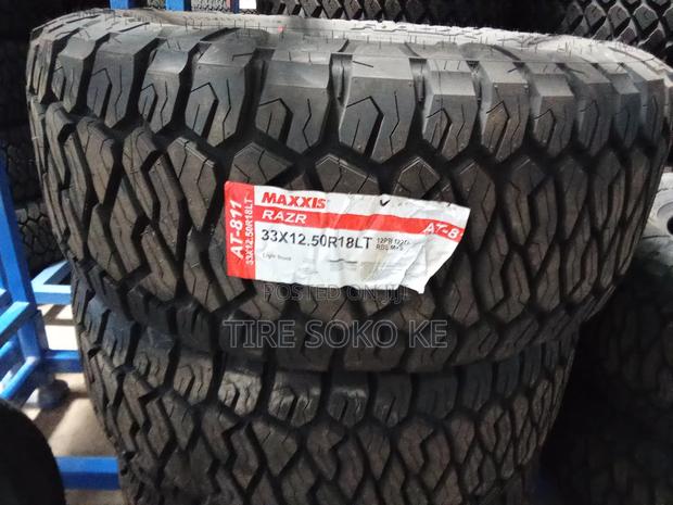 33x12.50 R18 (325/60r18) Maxxis Razr At811