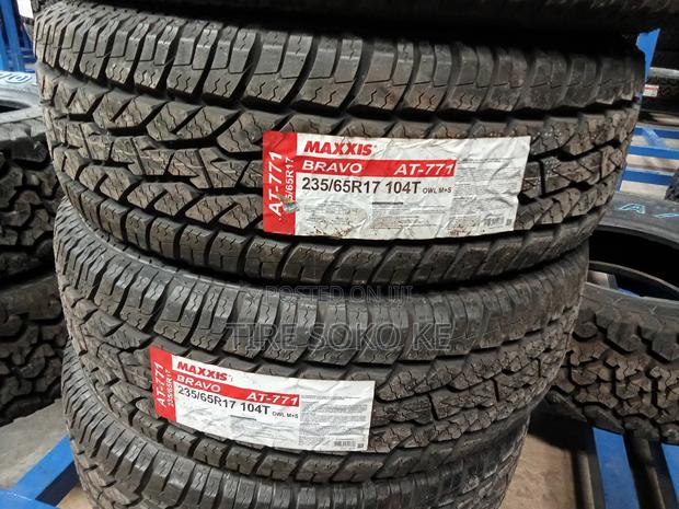235/65 R17 Maxxis Bravo At771