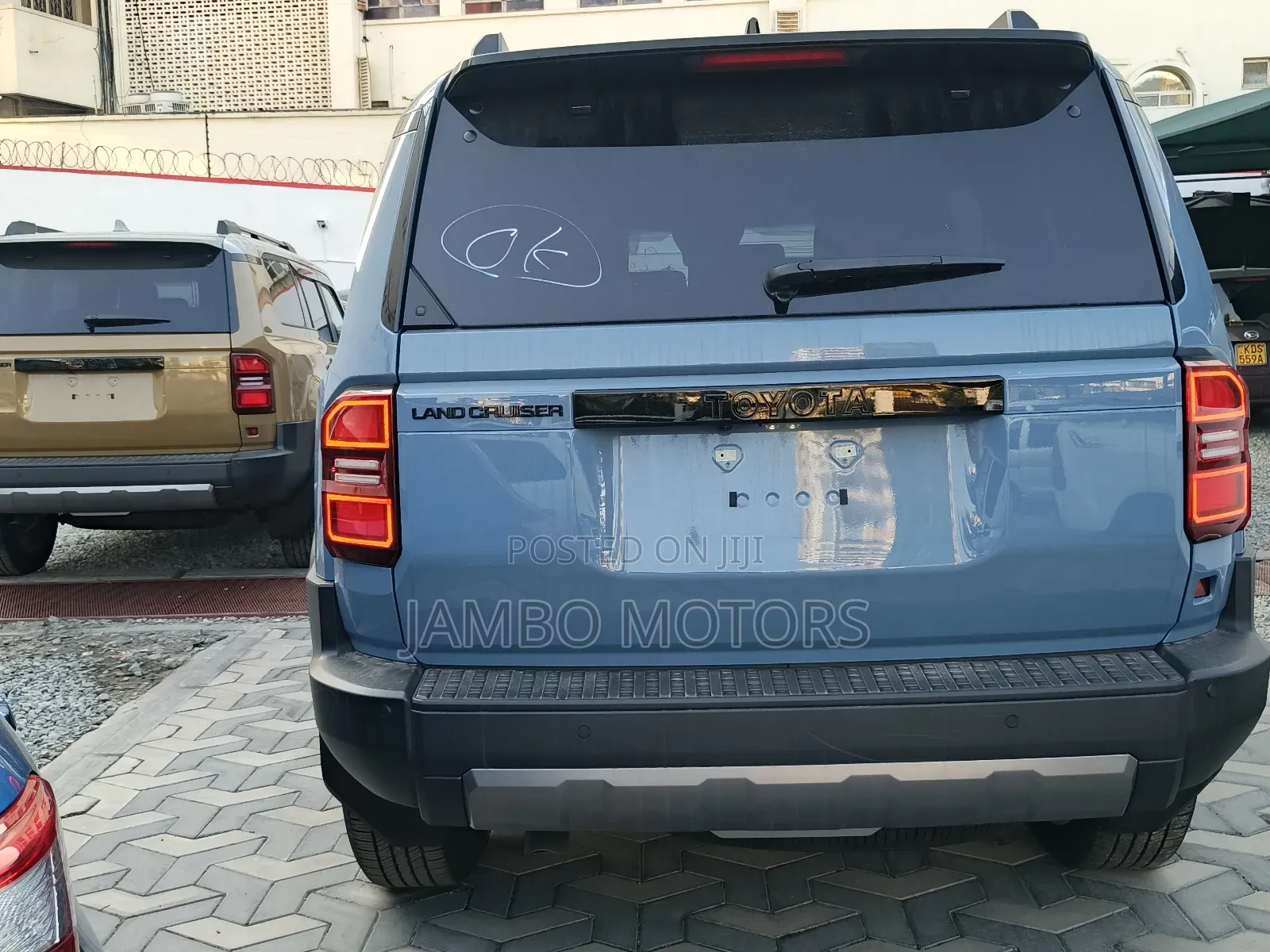 Toyota Land Cruiser Prado 2.8 2025 Blue