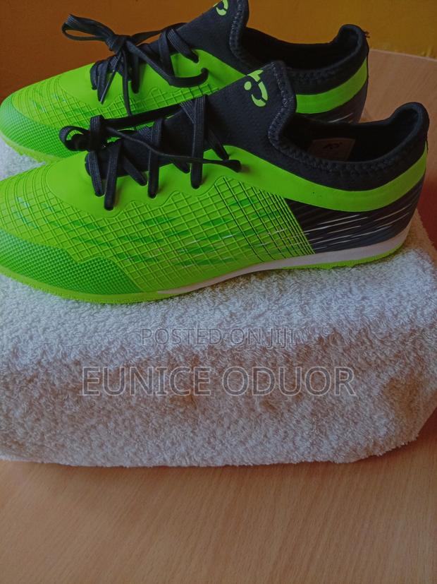 Football Trainers Available - thumbnail 2