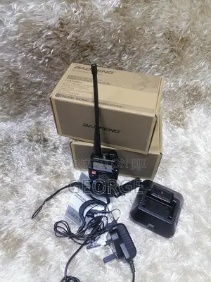 Baofeng Uv-5r 8w Tri-Power Walkie Talkie