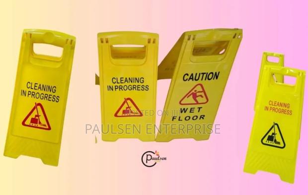 Cleaning Singage(Cleaning,Wet,Work On Progress) - thumbnail 2