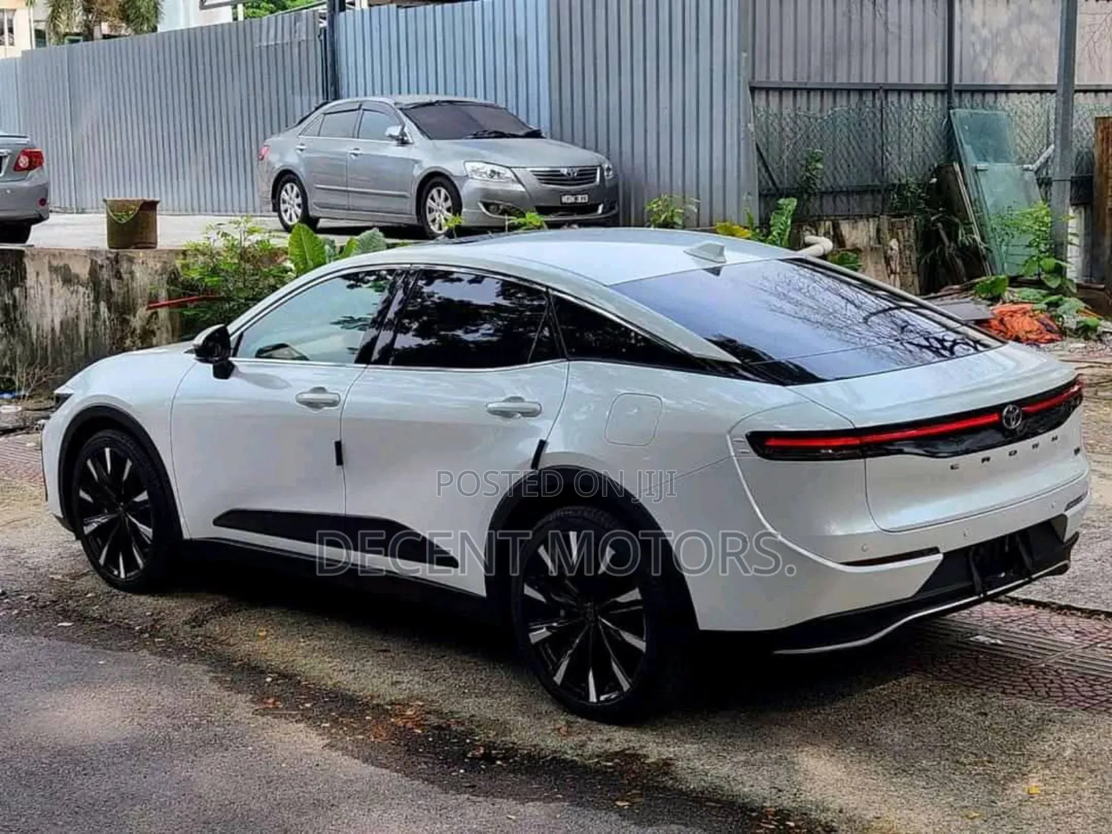 Toyota Crown 2023 White