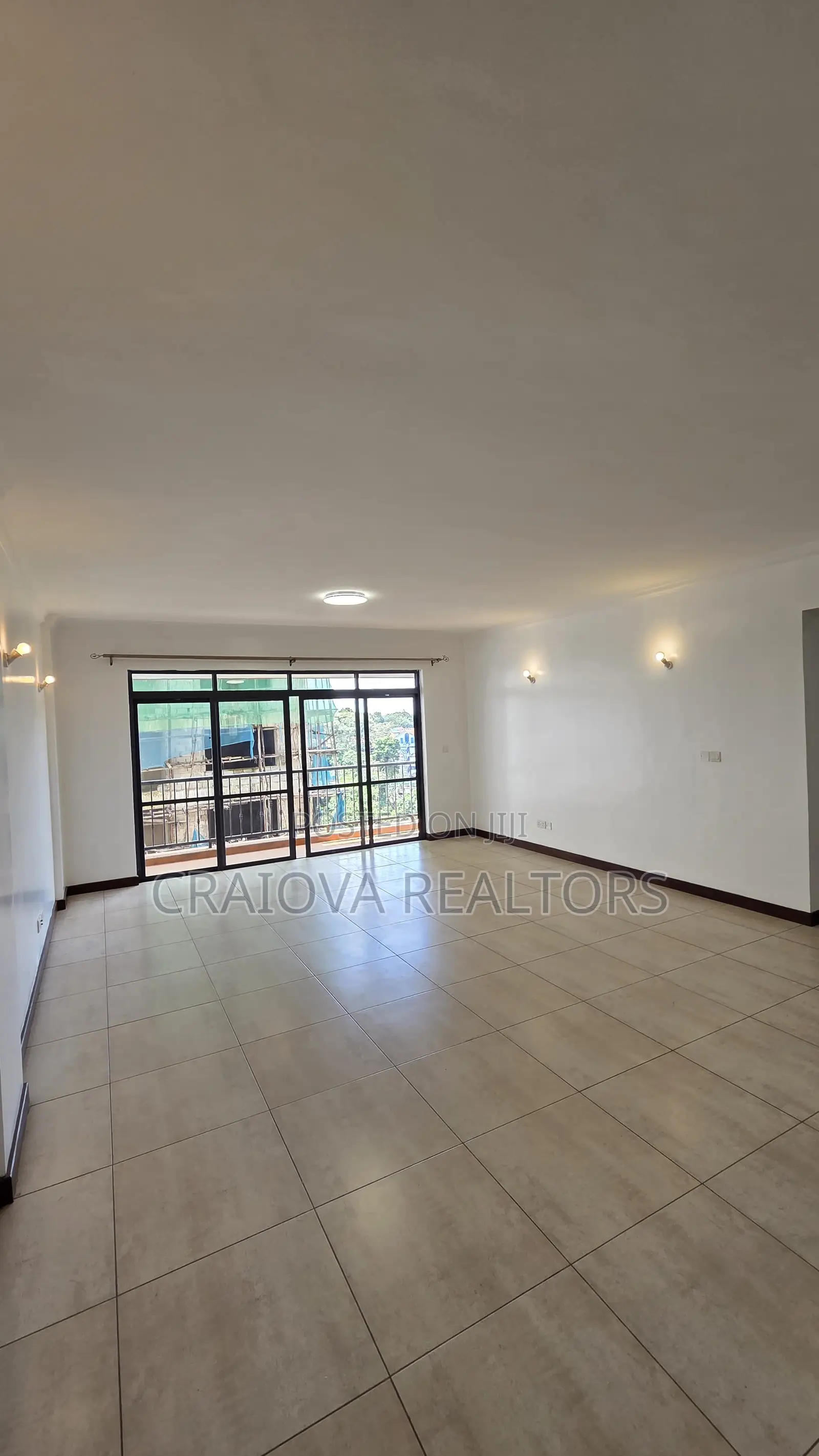 3bdrm Apartment in Parklands/Highridge for sale