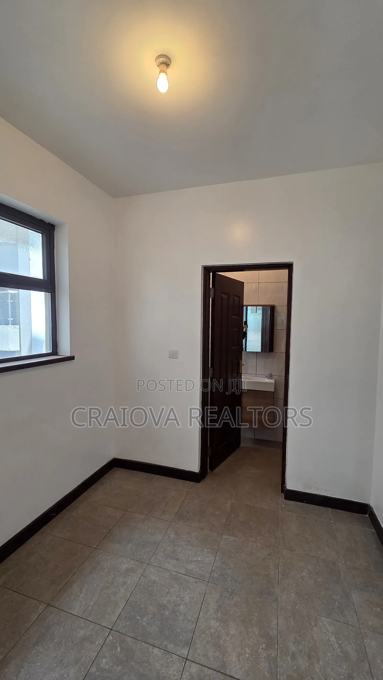 3bdrm Apartment in Parklands/Highridge for sale