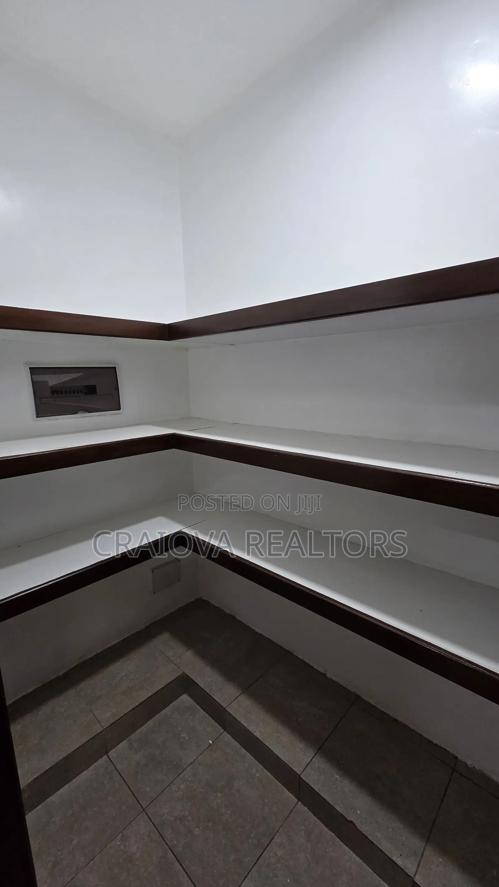 3bdrm Apartment in Parklands/Highridge for sale