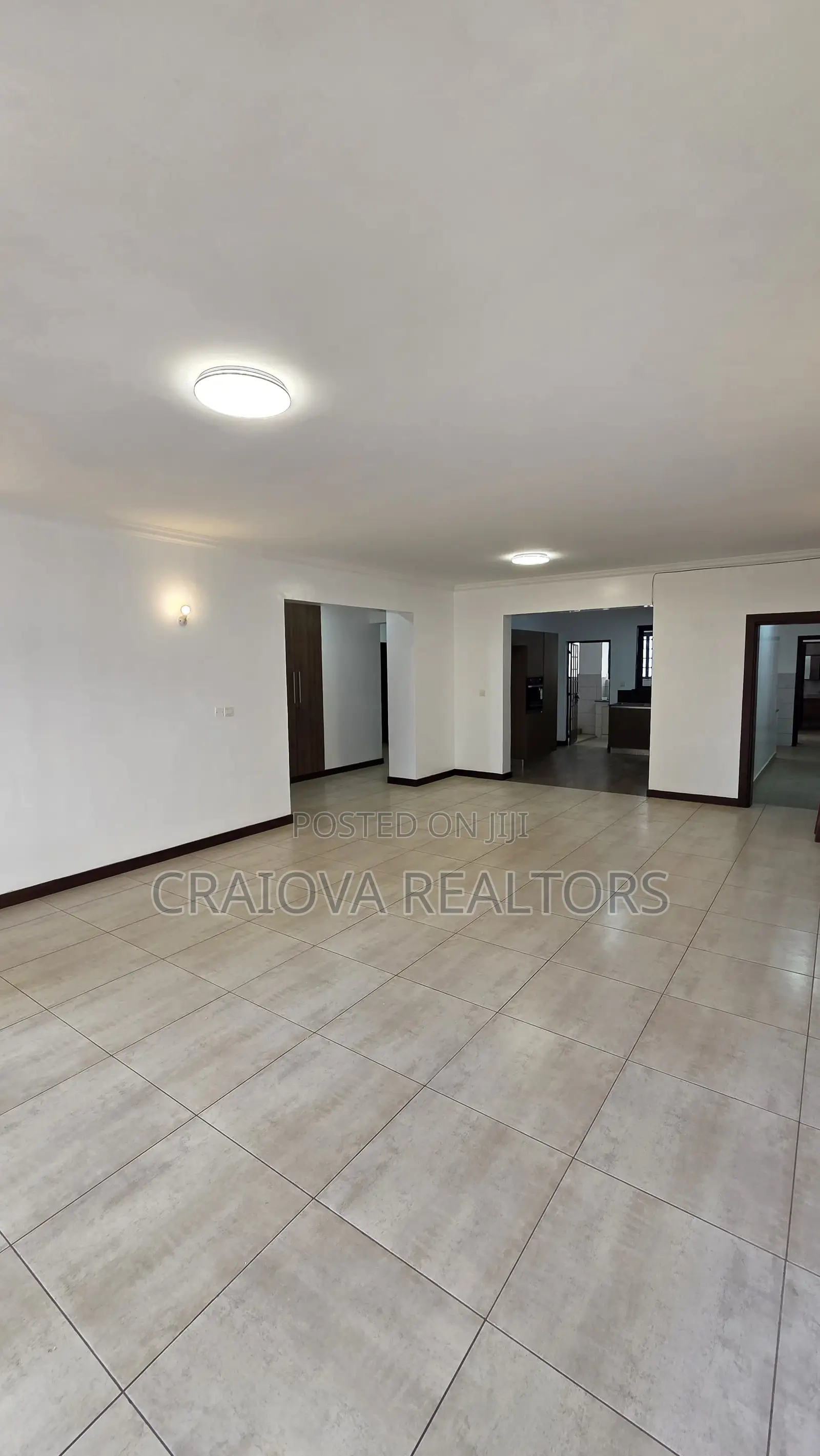 3bdrm Apartment in Parklands/Highridge for sale
