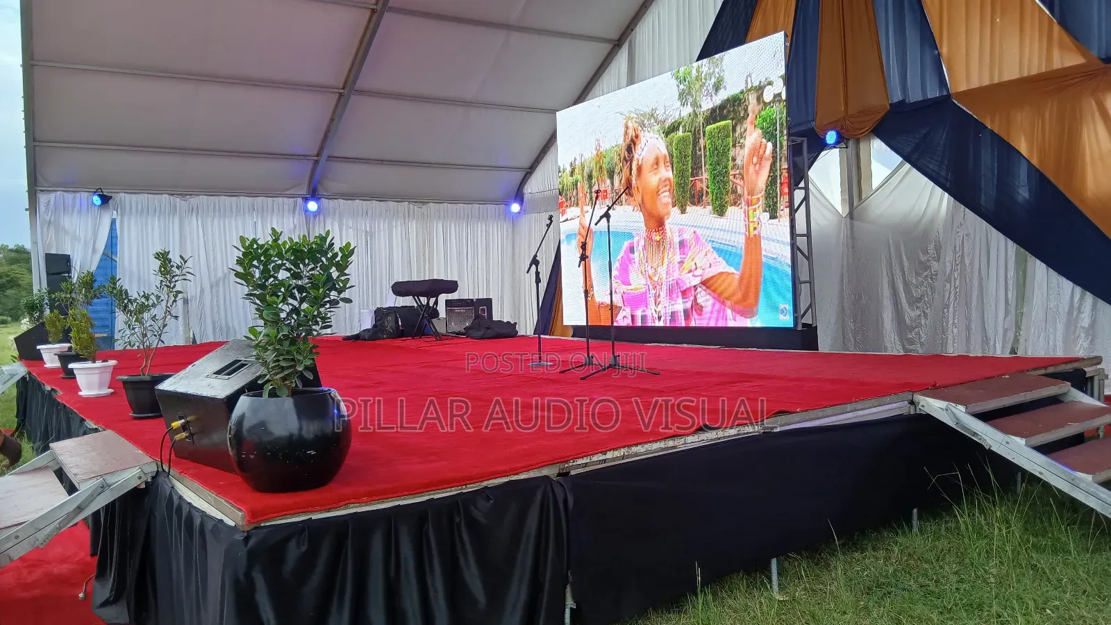 Led Panels Screens for Overflow in Church, Hire