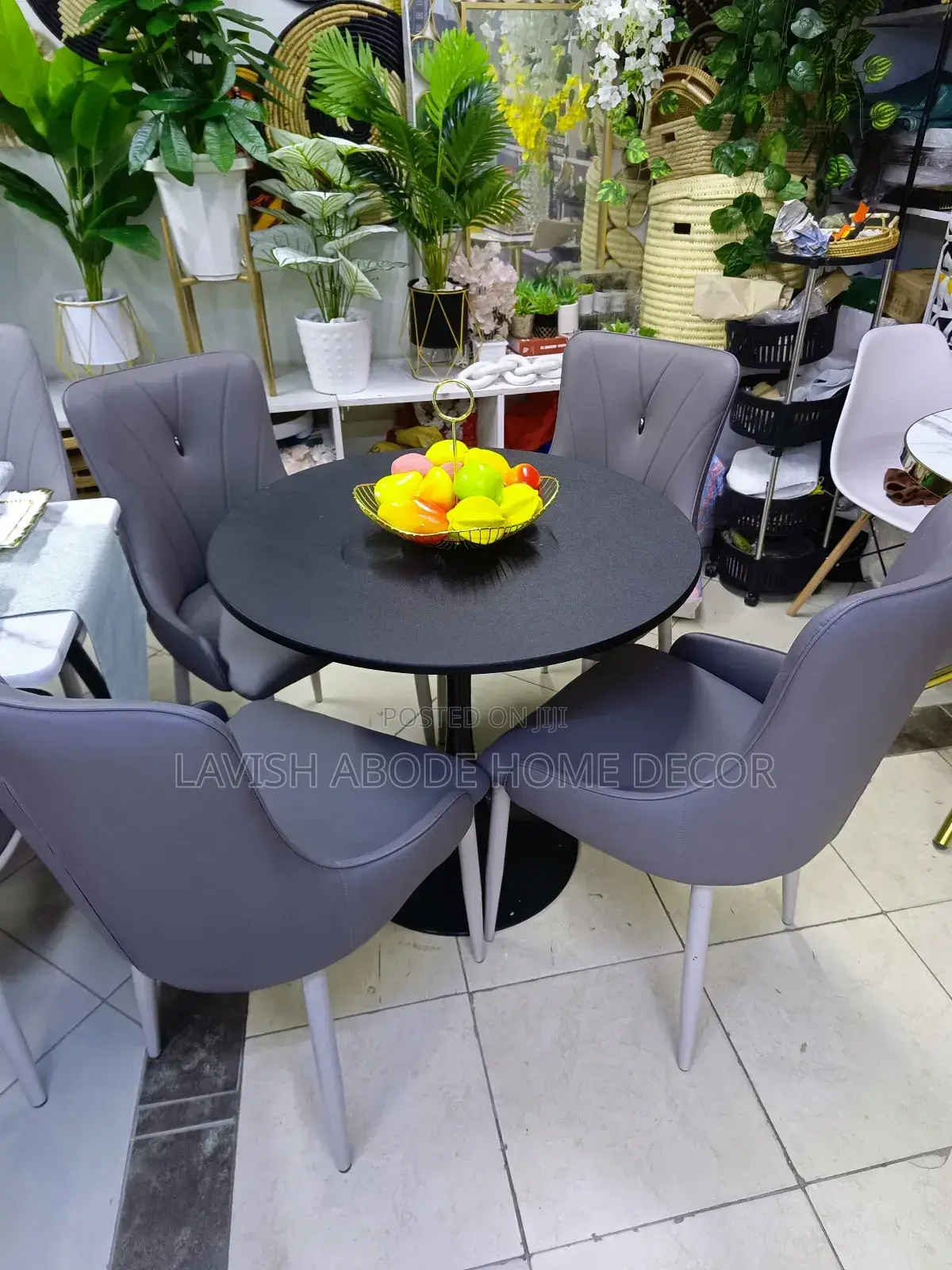 Round Table With 4 Leather Dining Chairs