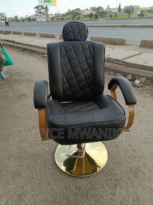 Hydraulic Styling Seat or Salon Seat - thumbnail 3