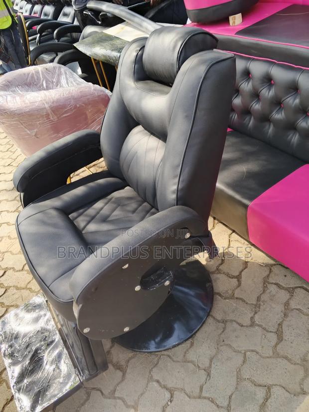 Reclining Local Barber Seat - main view