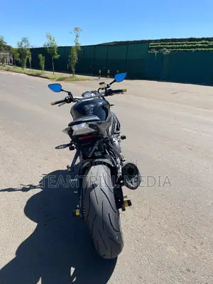 BMW Sport 2019 Black