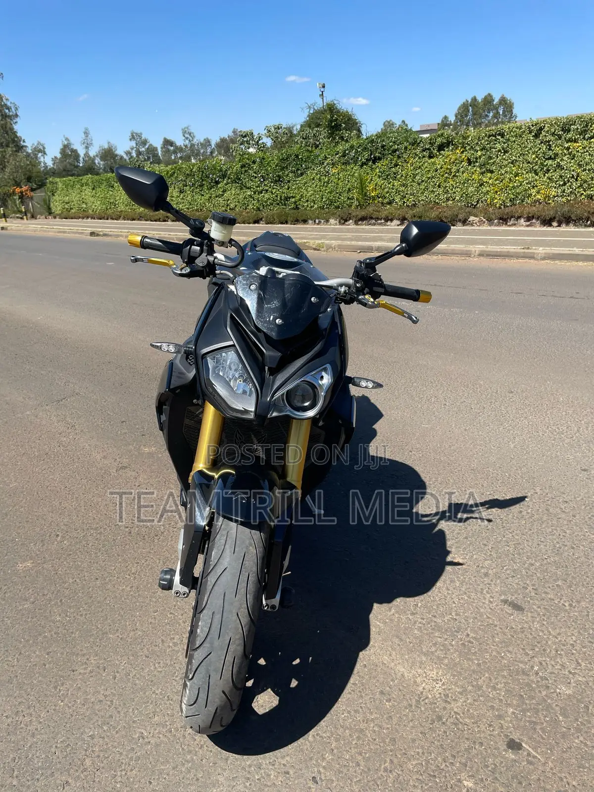 BMW Sport 2019 Black