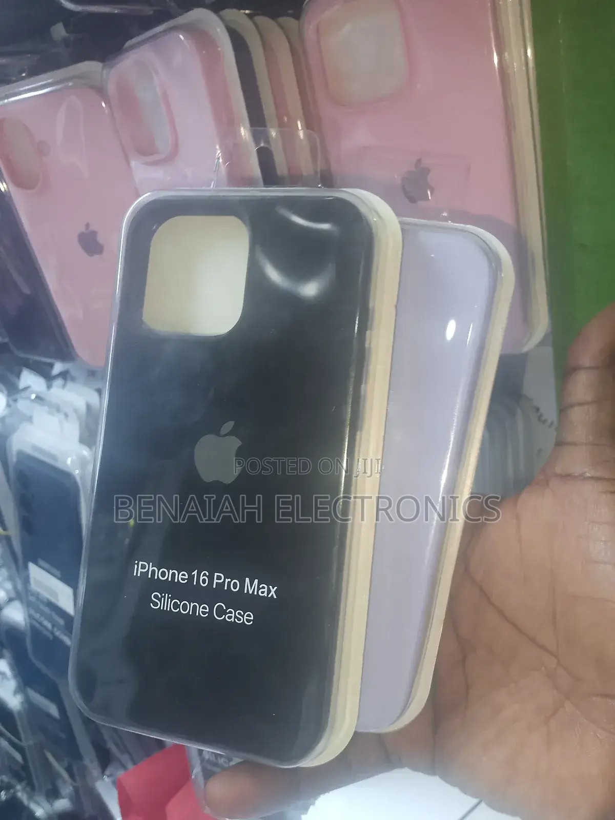 iPhone 16 Pro Max Silicone Fashion Case.All Round Protection