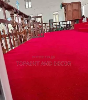 Trendy Holy Union Modern Wall to Wall Carpet