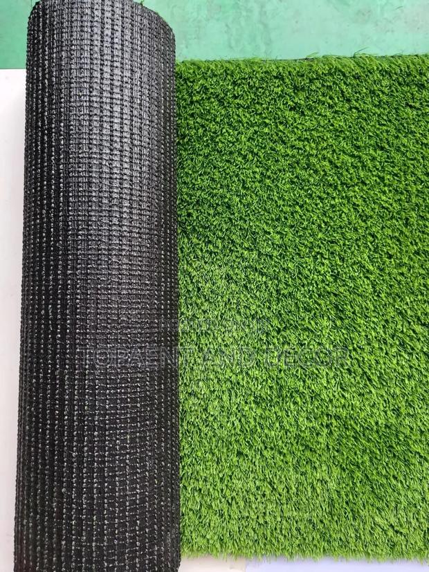 Versatile Artificial Grass Carpet for Indoor Outdoor Decor - main view