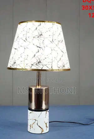 European Minimalist Creative Living Room Bedroom Table Lamp