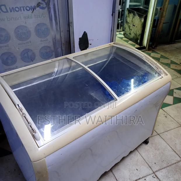 Display Freezer at Affordable Price
