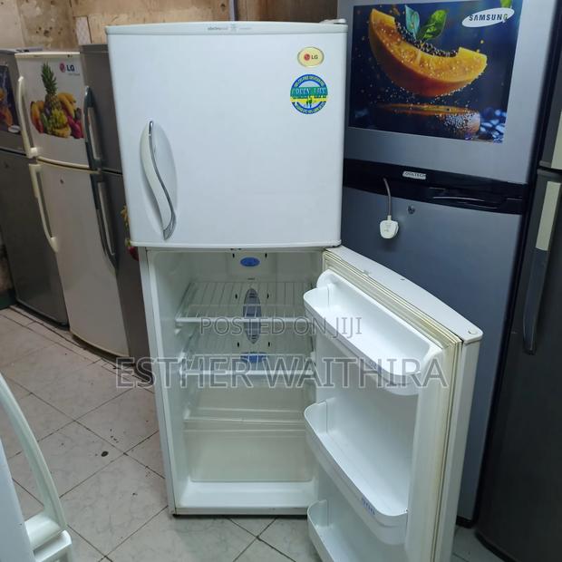 White Clean Lg Fridge - thumbnail 2