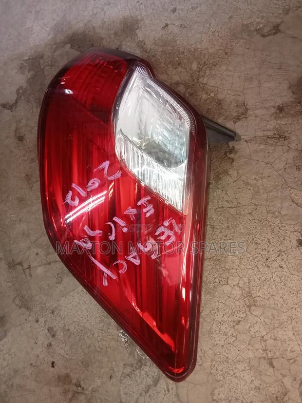 Tail Light Subaru Exiga - thumbnail 2