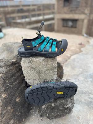 Keen Size 40-45 at 3500